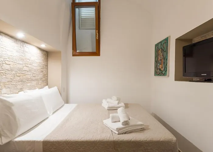 Trinitadeimonti Guest house